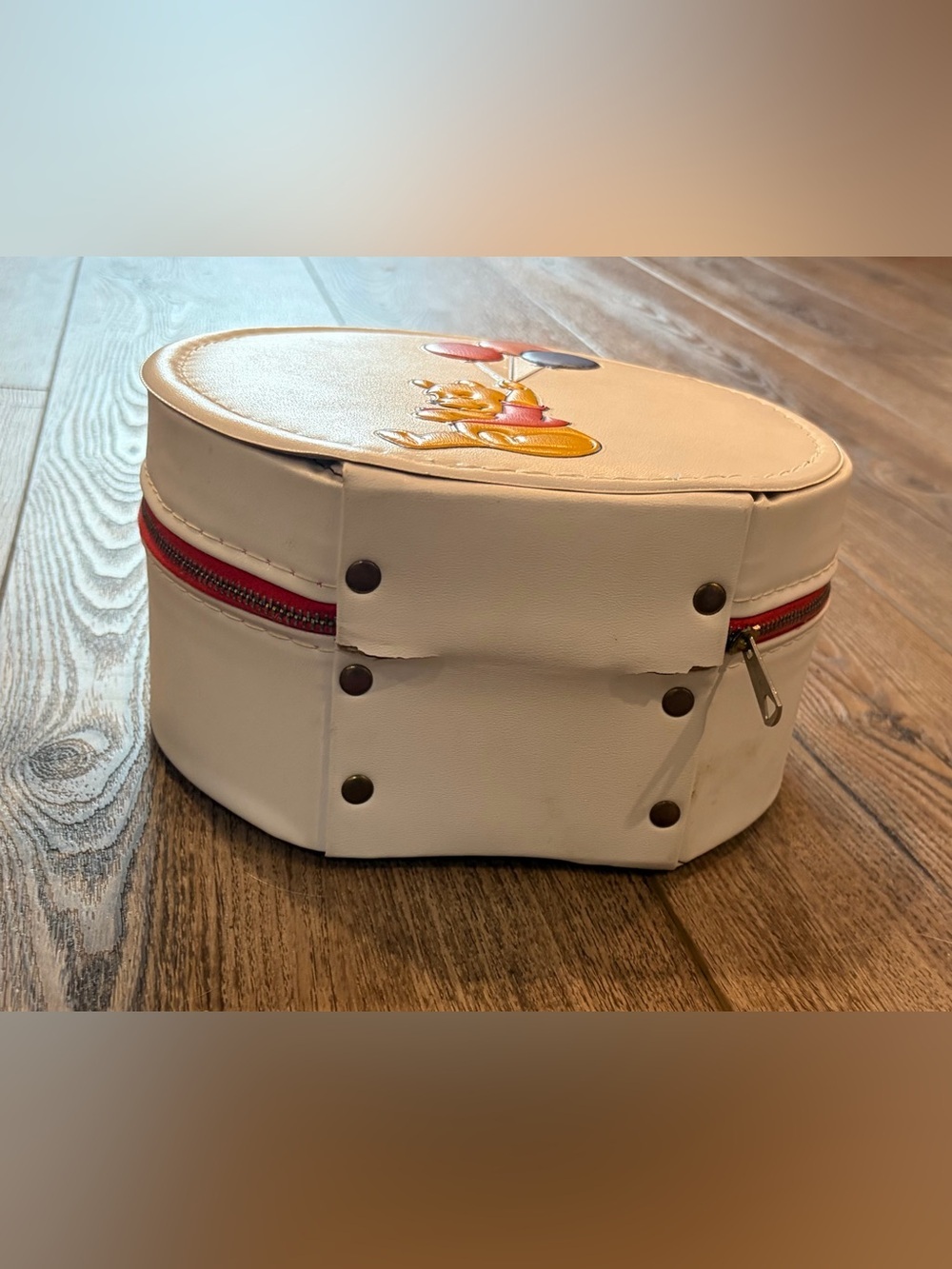 Vintage Disney Winnie the Pooh Round Train Case Blondy Luggage Vanity Bag - Picture 10 of 12